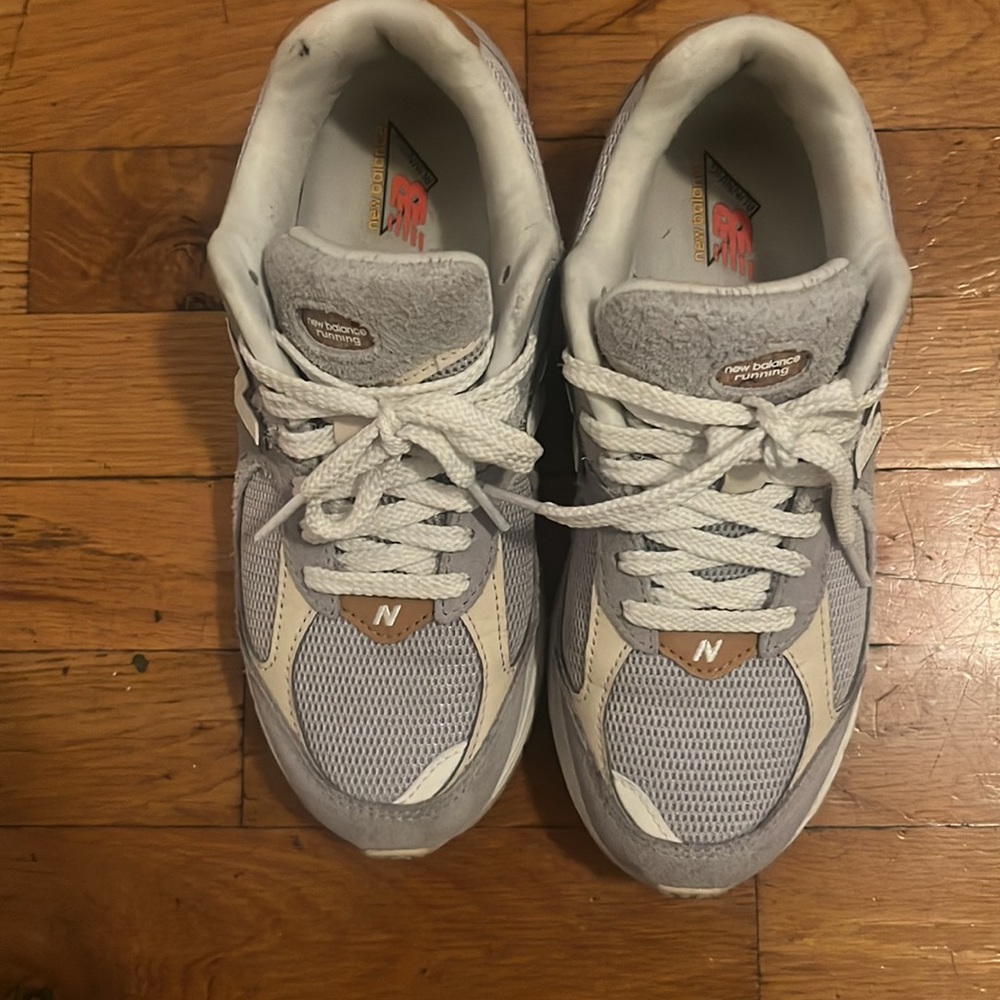 New Balance 2002r View 2